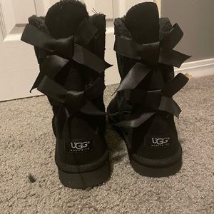Black Bailey uggs